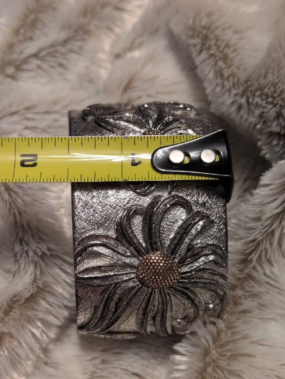 Heavy Vintage Mixed Metal Wide Daisy Flower Statement Cuff Bracelet